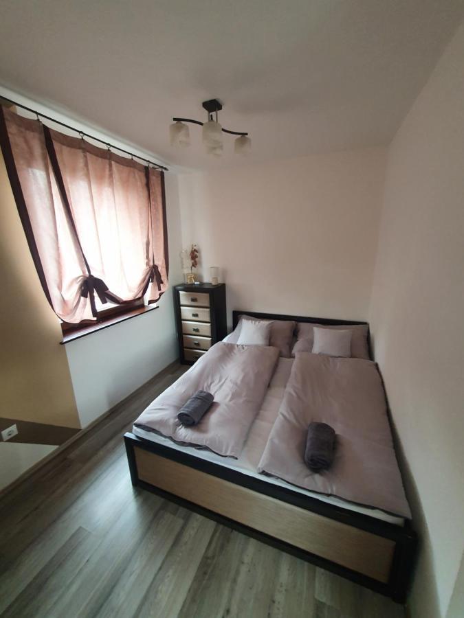 Krisi Apartman Hajdúszoboszló Exterior foto