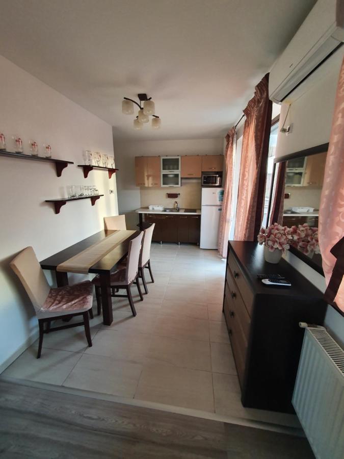 Krisi Apartman Hajdúszoboszló Exterior foto